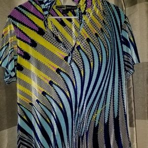 Womens shirt sleeve golf shirt.